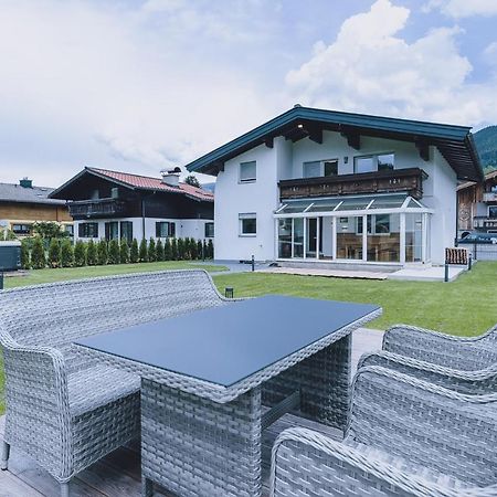 Spa Chalet By We Rent Zell am See Exterior photo