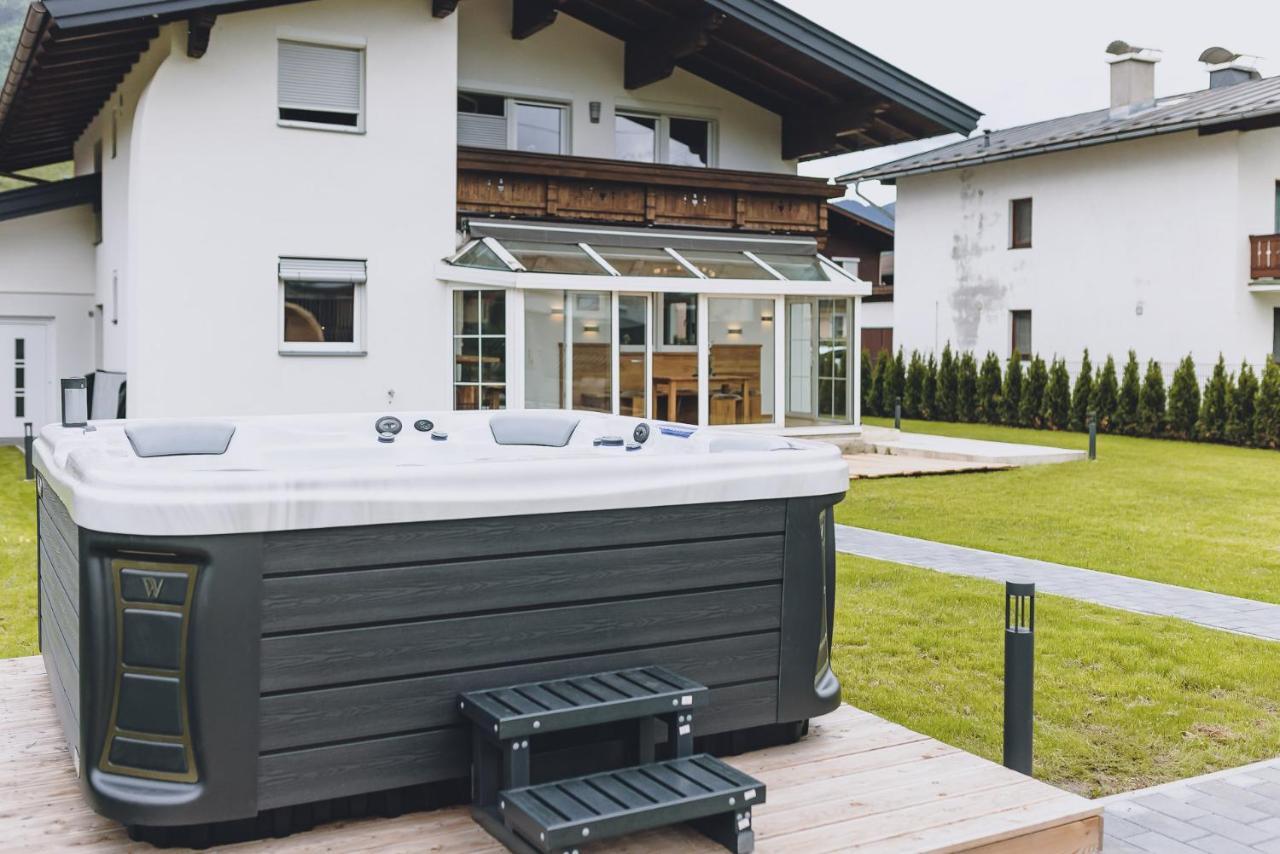 Spa Chalet By We Rent Zell am See Exterior photo